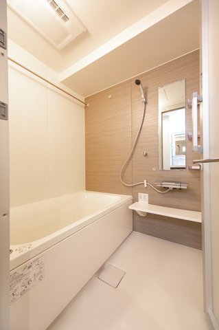 バス・シャワールーム　※写真は同タイプ住戸です。