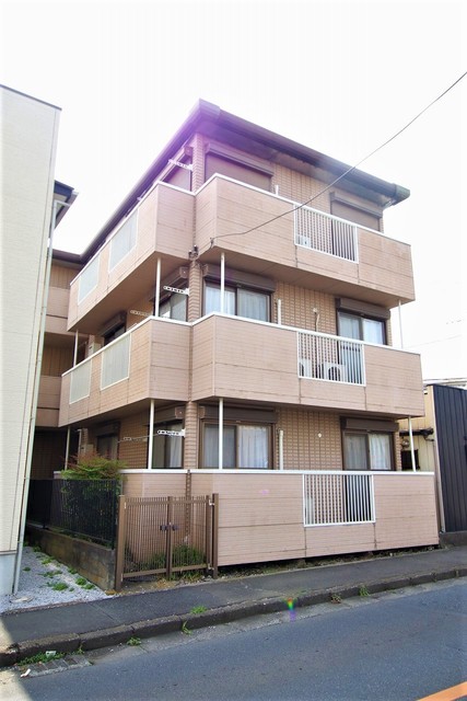 建物外観　全室角部屋設計！