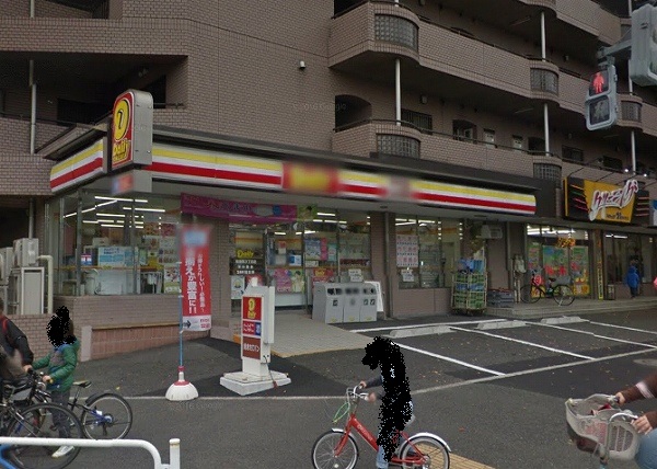 コンビニ　デイリーヤマザキ 南葛西3丁目店（コンビニ）まで296m