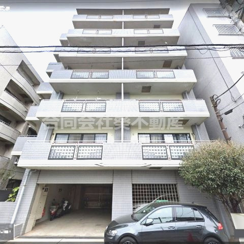 建物外観　積水ハウス施工の鉄筋コンクリート造マンションです