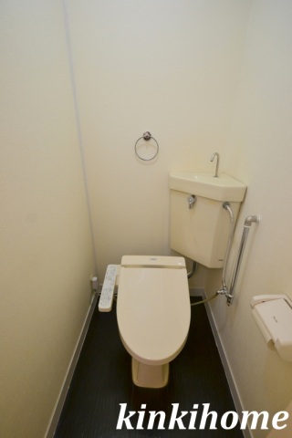 トイレ　写真は別のお部屋です。