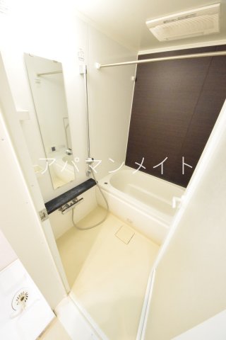 バス・シャワールーム　追い焚き付き！