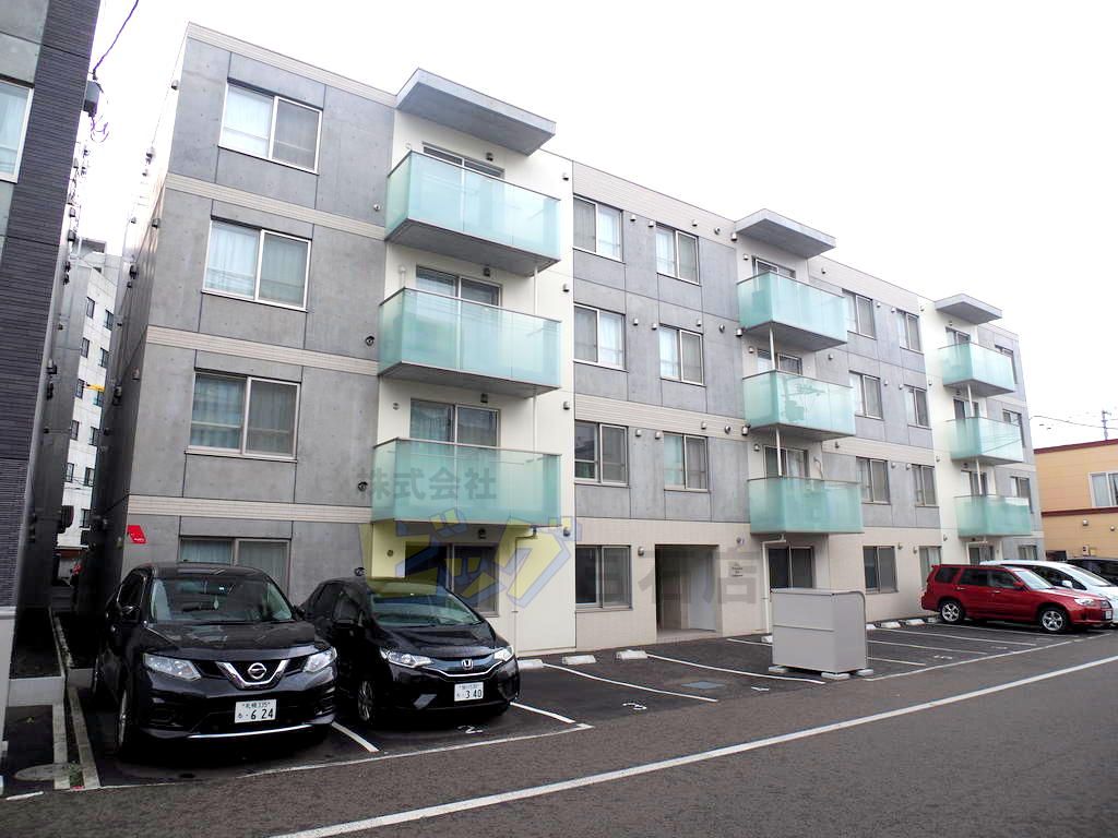 建物外観　都市ガス・ネット無料採用の２ＬＤＫマンションです♪