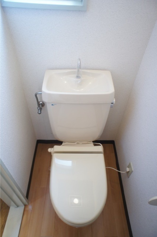 トイレ　図面と現状に相違がある場合には現状を優先
