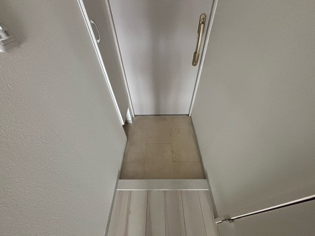 玄関　※同施工会社のイメージ写真※