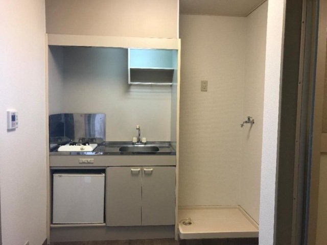 キッチン　別部屋同間取りのお写真となります。参考にご覧くださいませ。