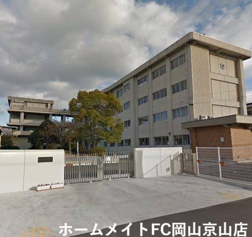 小学校　岡山市立平井小学校（小学校）まで853m