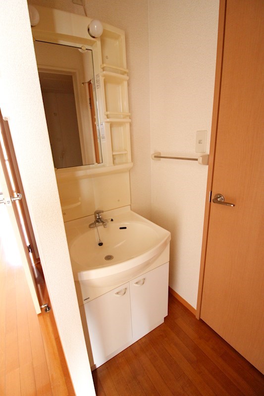 洗面設備　※別部屋参考写真※