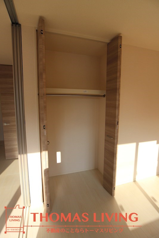 収納　※別号室の写真です。たっぷり入ります
