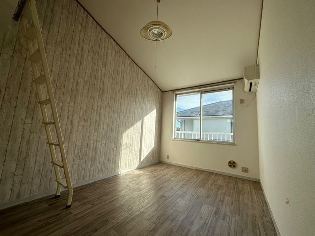 その他　写真は別号室になります。