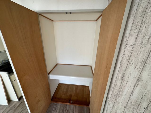 収納　写真は別号室になります。