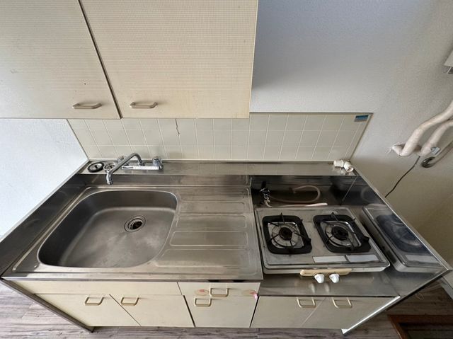 キッチン　写真は別号室になります。