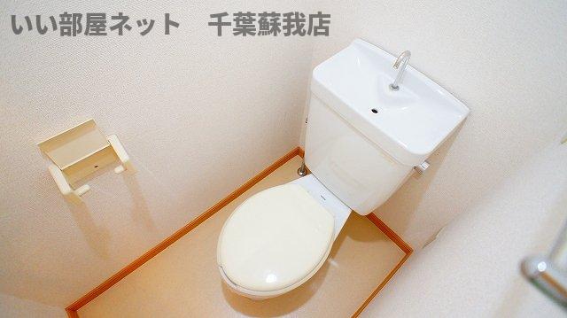 トイレ　人気の温水洗浄便座！