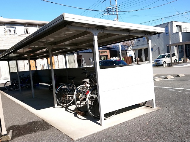 その他共有部分　無料駐輪場あります。