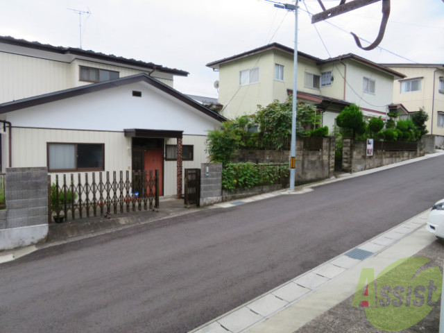 バルコニー　バルコニーは付いておりませんが、その分開放的な作りです。