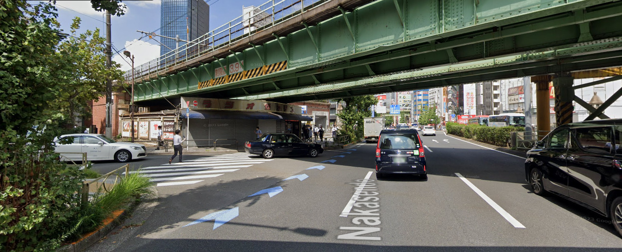 ショッピングセンター　マーチエキュート神田万世橋（ショッピングセンター）まで306m