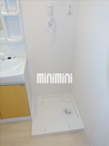 その他　洗濯機置き場は室内にありますよ。