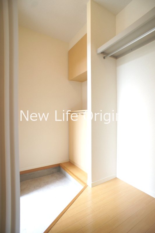 玄関　※同建物他部屋になります。現状優先です。