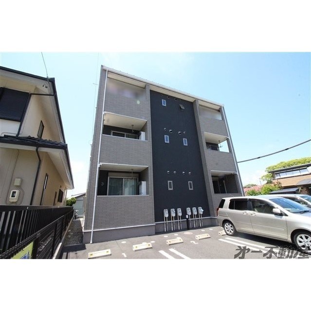 エントランス　建物外観