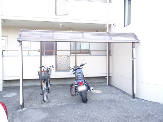 その他共有部分　自転車置き場あります☆