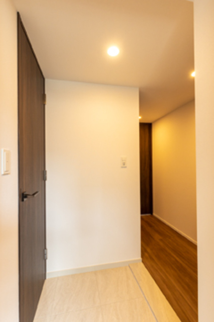 玄関　※写真は同タイプ住戸です。