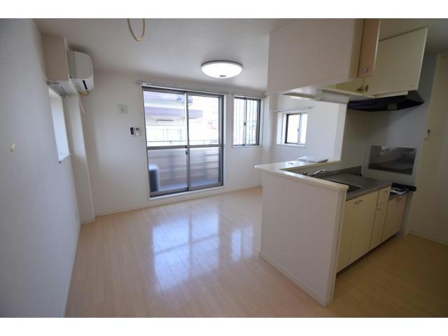 居室・リビング　他号室の写真になります。