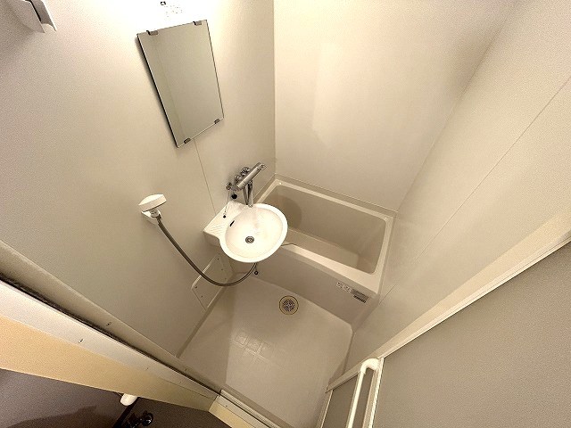 バス・シャワールーム　参考写真。