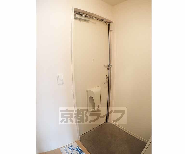 その他設備　しっかりとしたドアです。