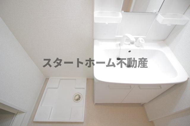洗面設備　スペースが確保できる洗面所です