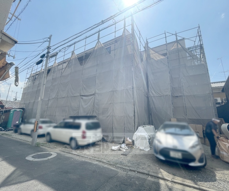 建物外観　・建築中