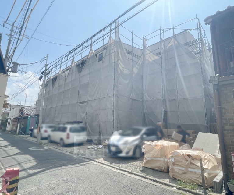 建物外観　・建築中