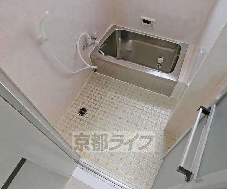 バス・シャワールーム　浴室です。