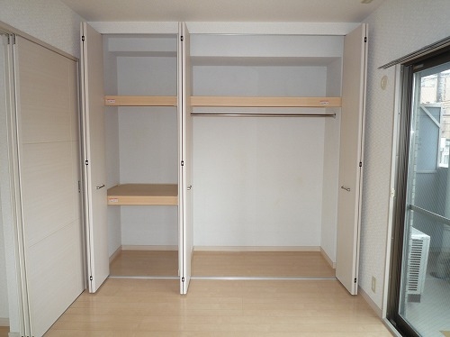 収納　別のお部屋の写真になります。現況優先