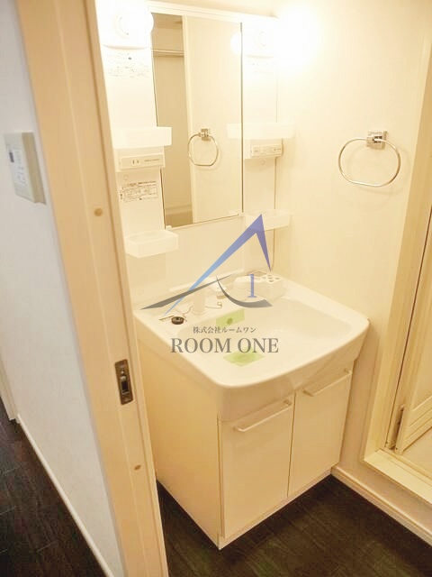 洗面設備　洗面台です。
