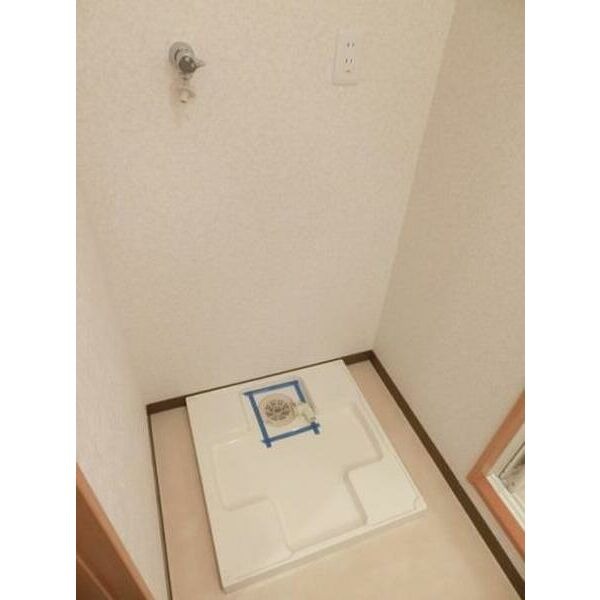 その他設備　嬉しい室内洗濯機置き場