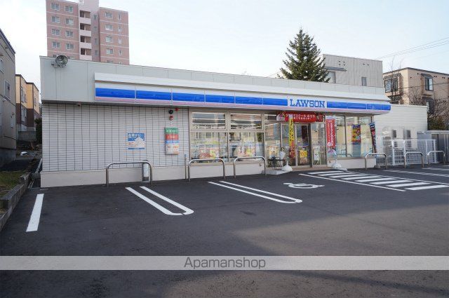 コンビニ　ローソン（コンビニ）まで412m