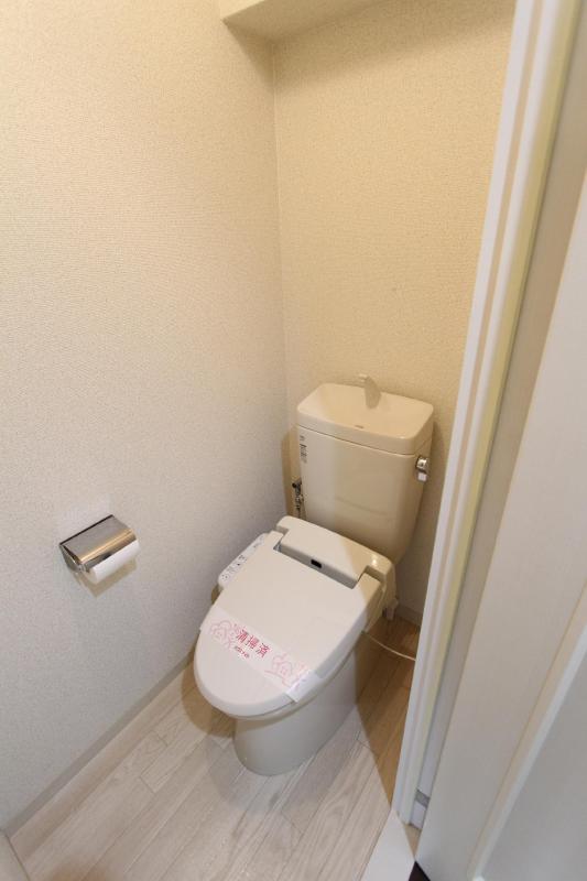 トイレ　同タイプ（参考写真）　※現況優先