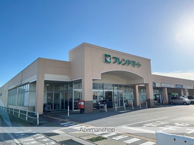 コンビニ　ファミリーマート米原山東店（コンビニ）まで1037m