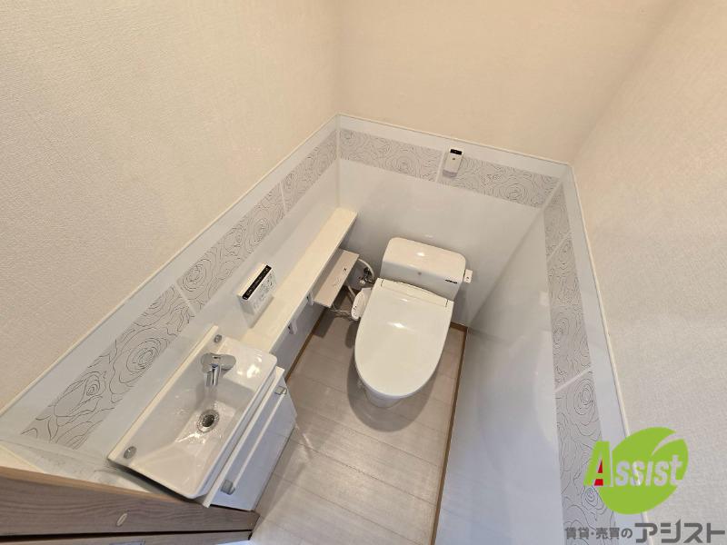 トイレ　トイレです。ウォシュレット付を探している方、おすすめです！