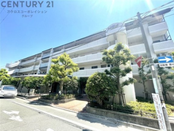 建物外観　エレベーター付きで重たい荷物があっても便利！