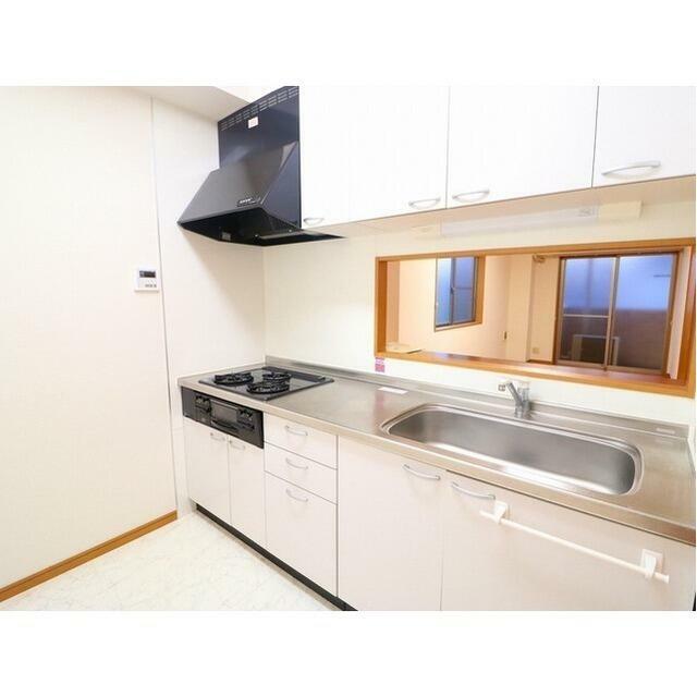 キッチン　※同建物他の号室の参考写真です