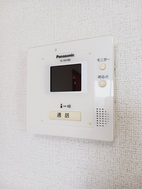 セキュリティ　誰が来たのかすぐわかるTV付インターホン！
