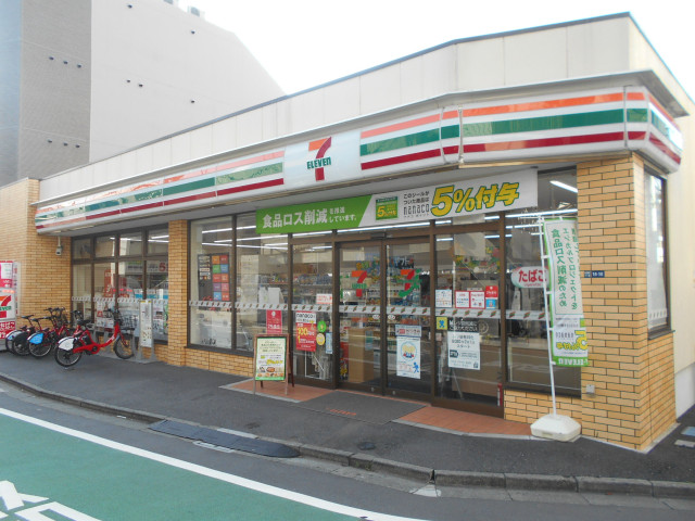 コンビニ　セブンイレブン　高田馬場３丁目中央店（コンビニ）まで220m