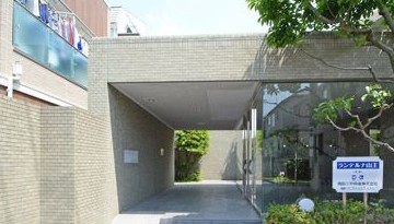 エントランス　ランテルナ山王