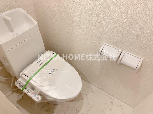 トイレ　シャワー付きのトイレになります◎