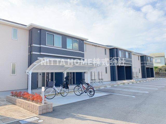 建物外観　角部屋の南向きのお部屋です◎