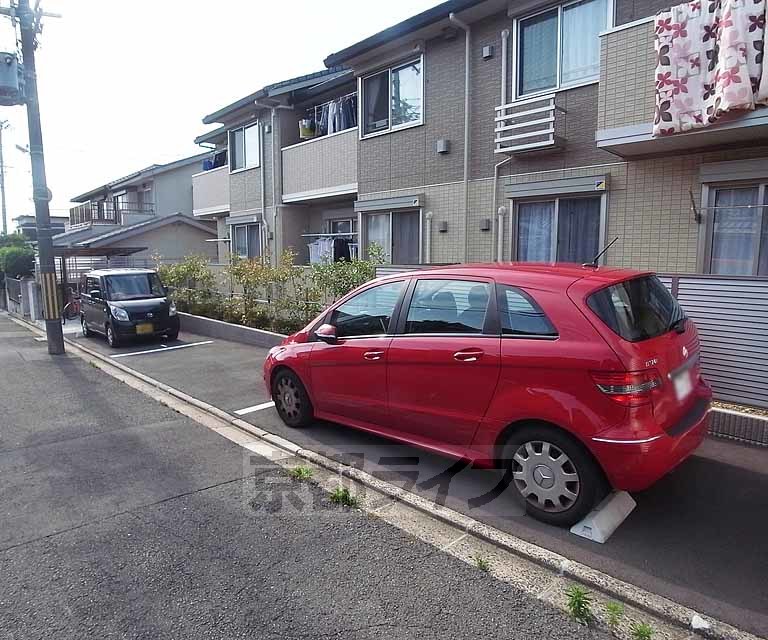 駐車場　駐車スペースです。