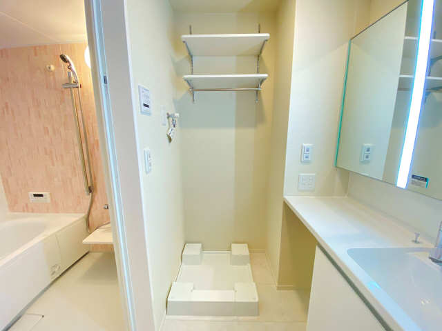 その他　洗濯機置場