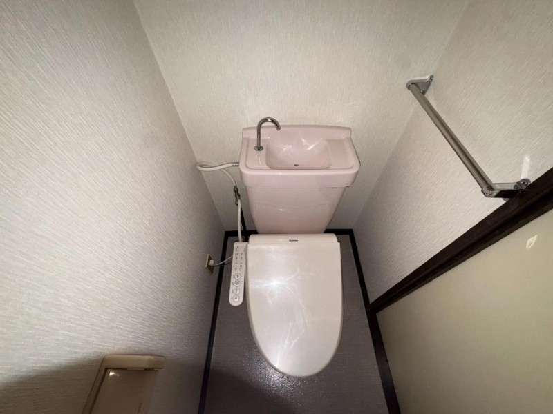 トイレ　※他号室イメージ