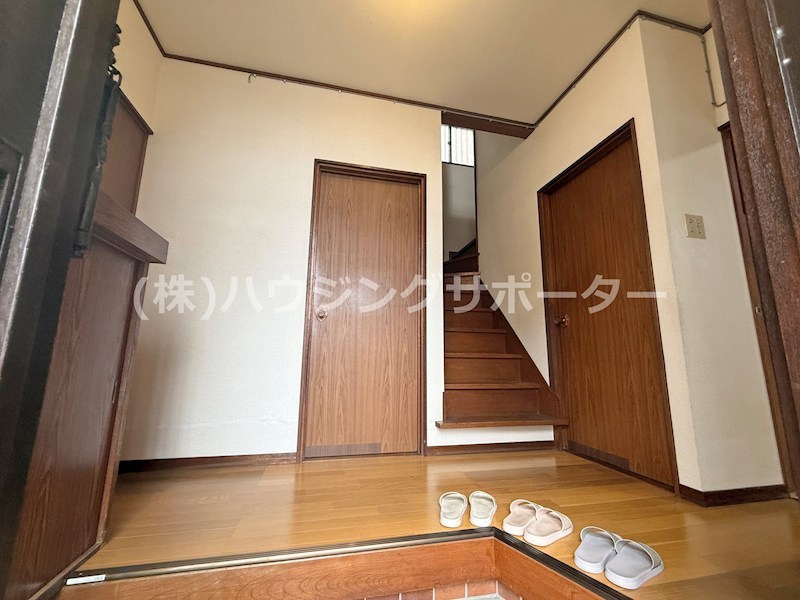 元横山町2丁目貸家の玄関写真